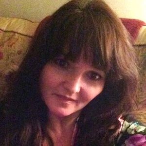 Meet your Posher, Lauralee